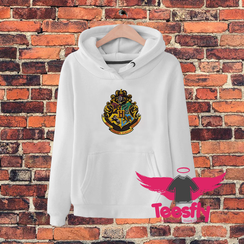 Hogwarts Crest Magnet Hoodie