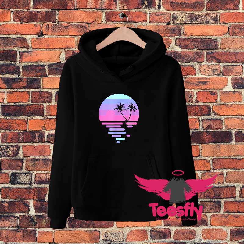 Minimalist Vaporwave Aesthetic Sunset oN sALWE Hoodie